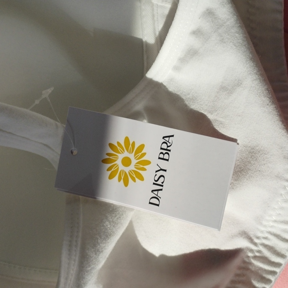 🌼 Daisy Bra Front Closure BRA NWOT